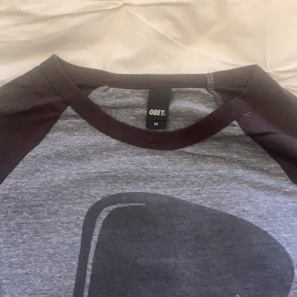 Obey baseball style T-shirt - Picture 2 of 6